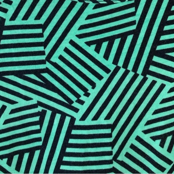 LuLaRoe Irma Top - Size Large - Picture 2 of 6